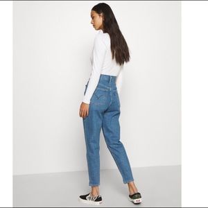 Levi’s High Waisted Taper Jeans